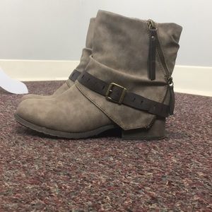 Mudd Ankle Boots (Worn Once)